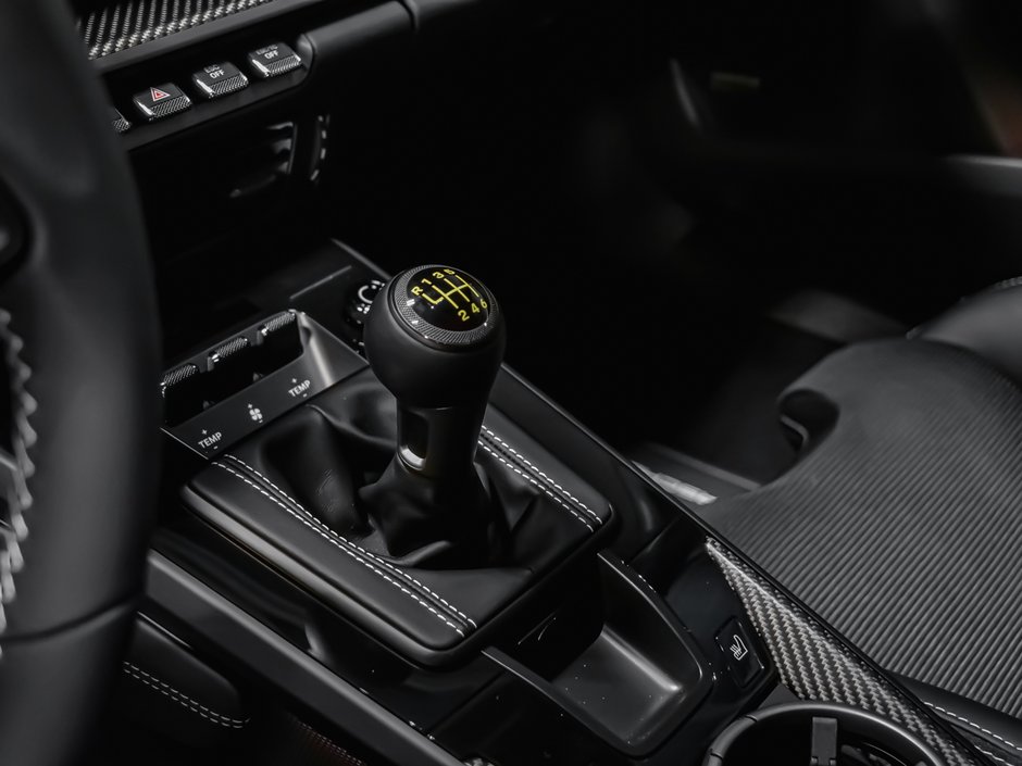 Porsche 911 GT3 Touring- PCCB, Buckets, Manual, Fr axle lift 2026-33