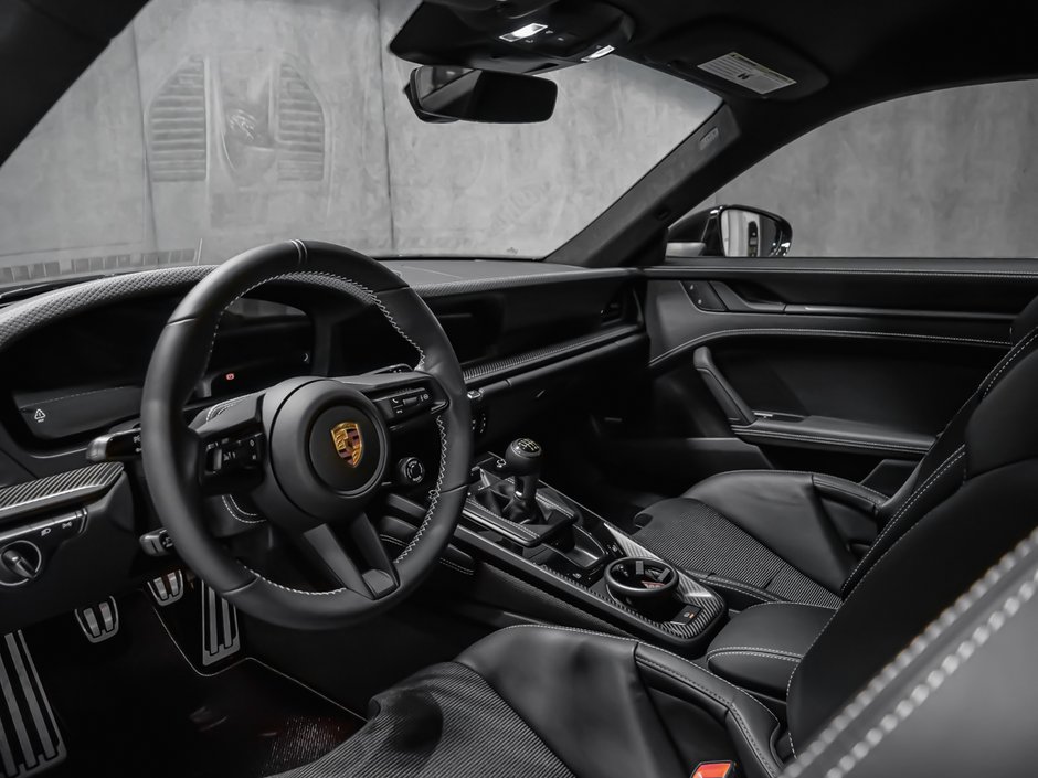 Porsche 911 GT3 Touring- PCCB, Buckets, Manual, Fr axle lift 2026-16