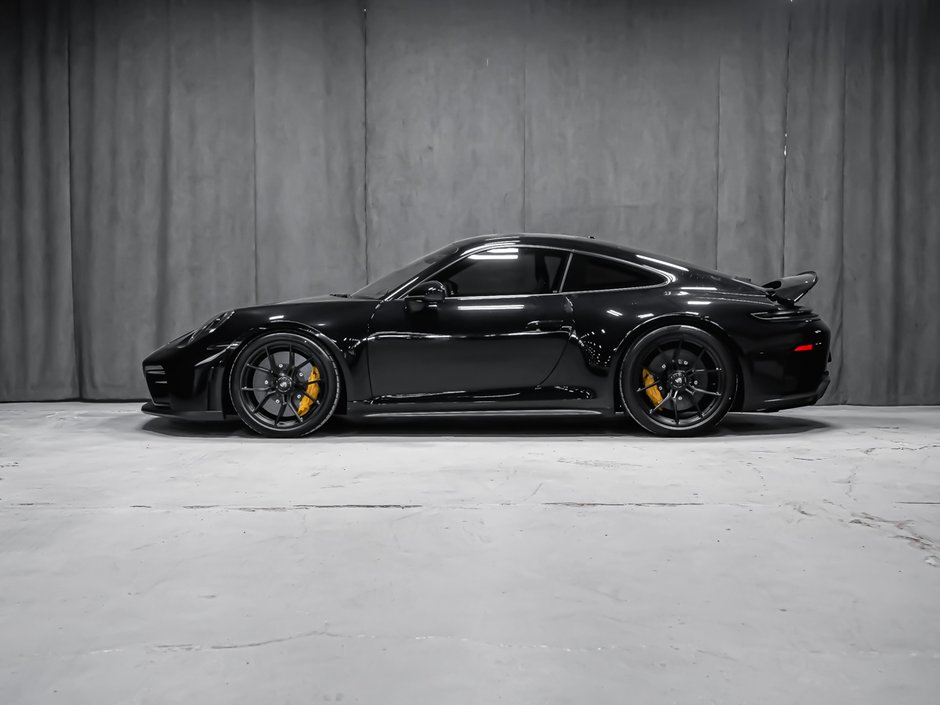 Porsche 911 GT3 Touring- PCCB, Buckets, Manual, Fr axle lift 2026-8