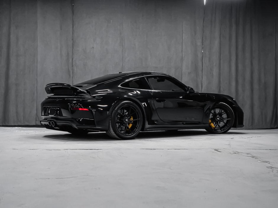 Porsche 911 GT3 Touring- PCCB, Buckets, Manual, Fr axle lift 2026-9