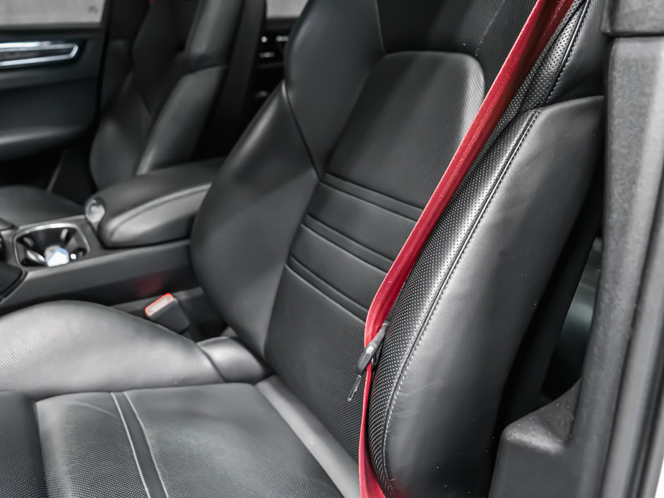 2021 Porsche Cayenne GTS-27