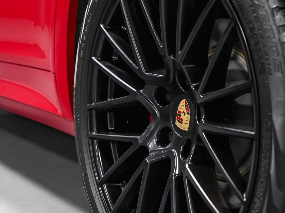 2023 Porsche Cayenne GTS-11
