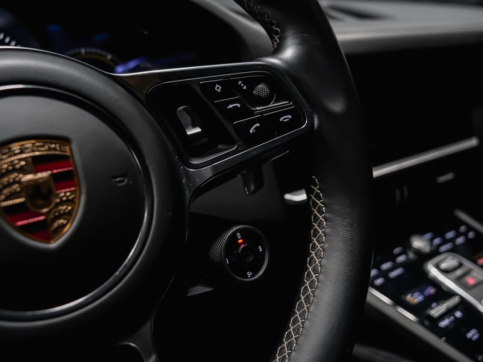 2023 Porsche Cayenne GTS-23
