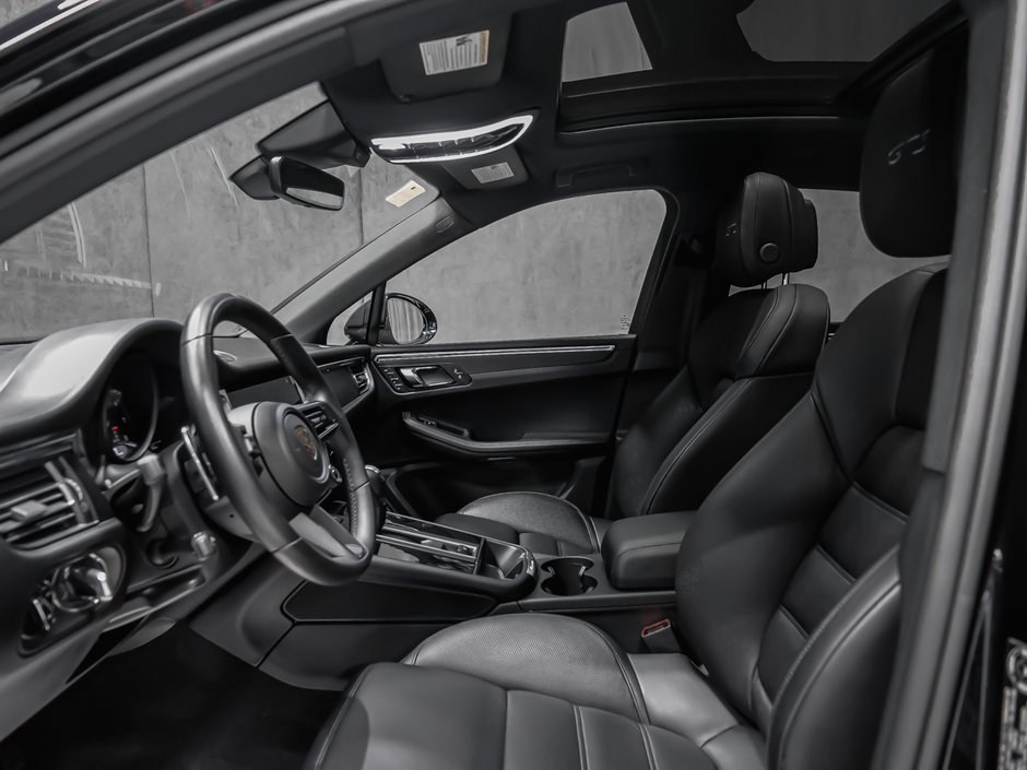 2025 Porsche Macan GTS-19