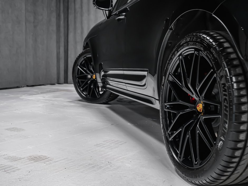 2025 Porsche Macan GTS-7