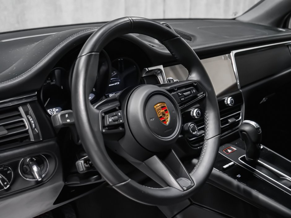 2025 Porsche Macan GTS-11