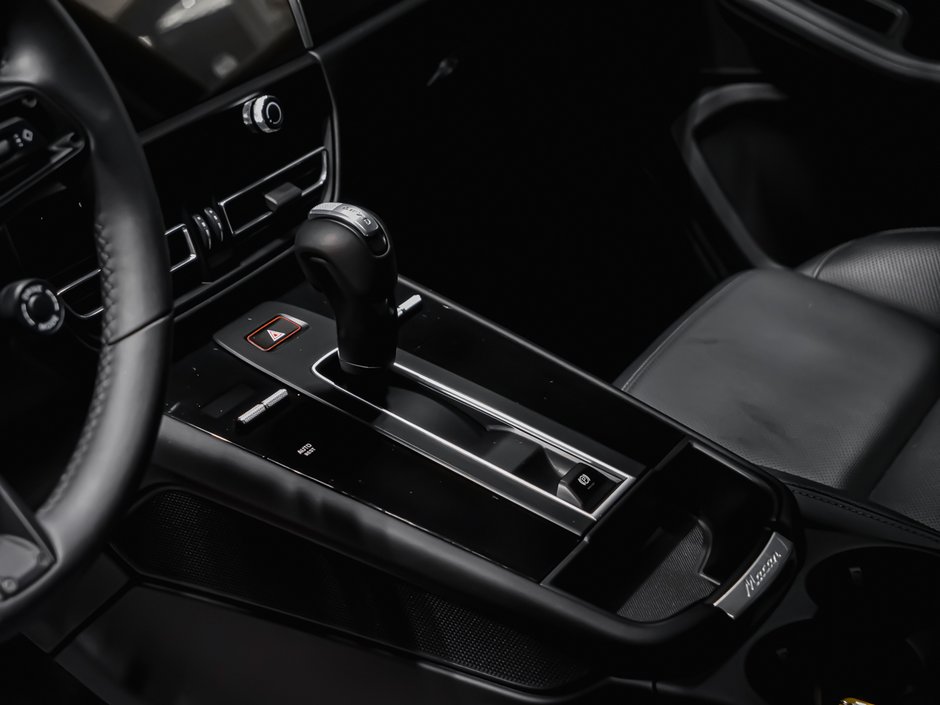 2025 Porsche Macan GTS-10