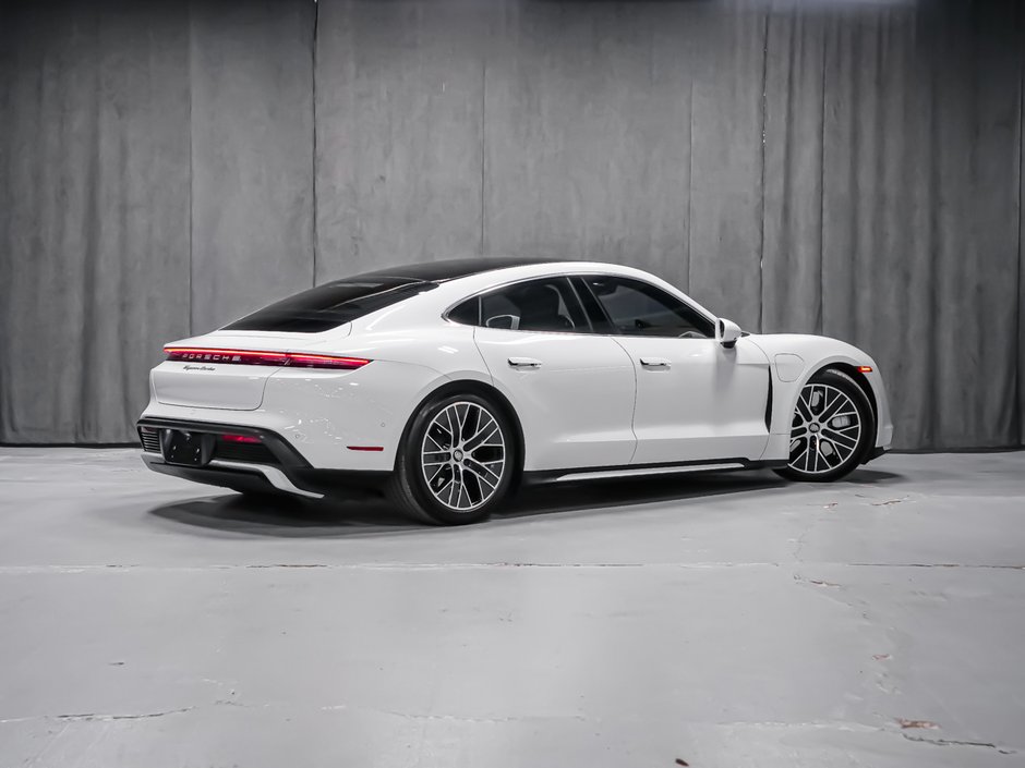 2020 Porsche Taycan TURBO-2