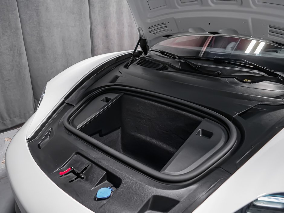 2020 Porsche Taycan TURBO-32