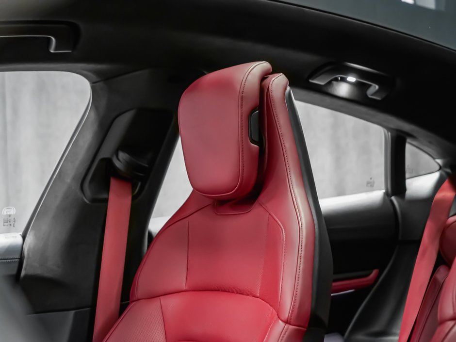 2020 Porsche Taycan TURBO-29