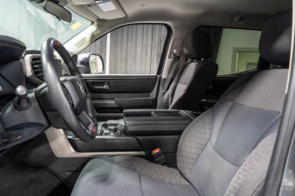 2023 Toyota Tundra SR-11