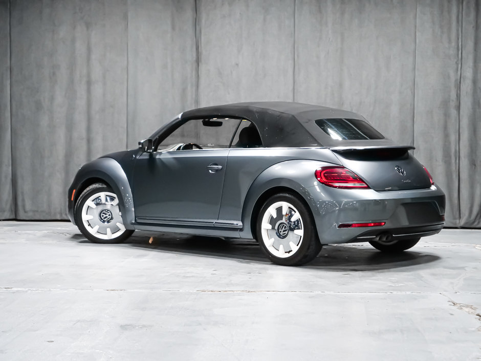 Volkswagen Beetle Convertible WOLFSBURG EDITION 2019-3