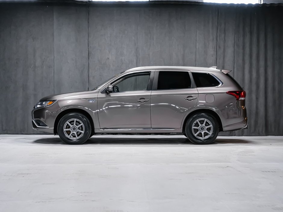 Mitsubishi Outlander PHEV SE 2019-2