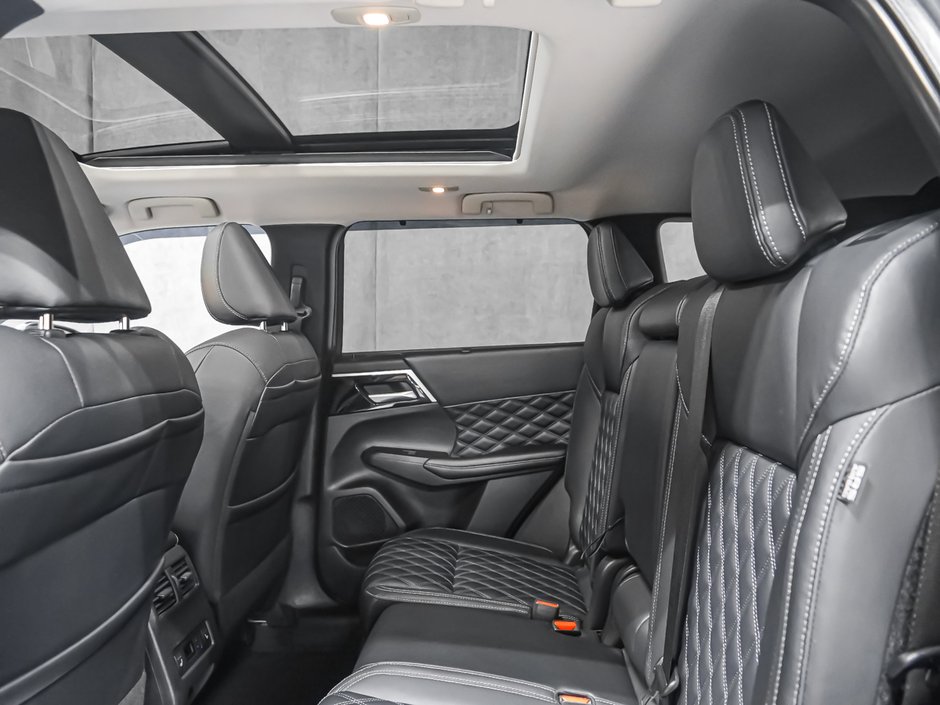 2023 Mitsubishi Outlander PHEV GT-AWD-13