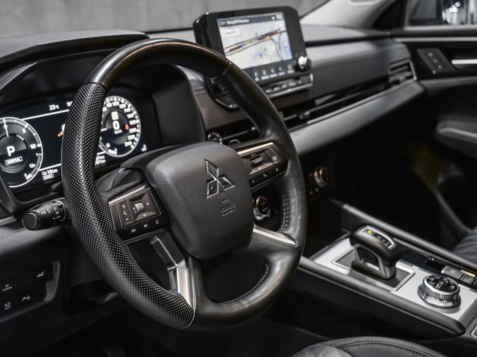 2023 Mitsubishi Outlander PHEV GT-AWD-7