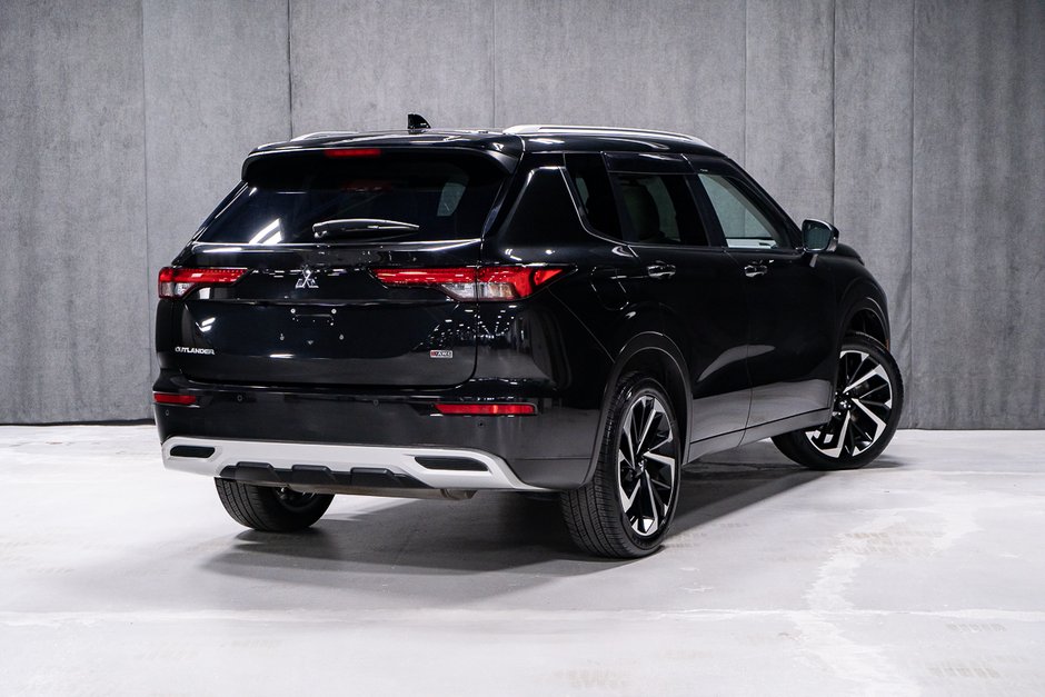 Mitsubishi Outlander SEL 2023-5