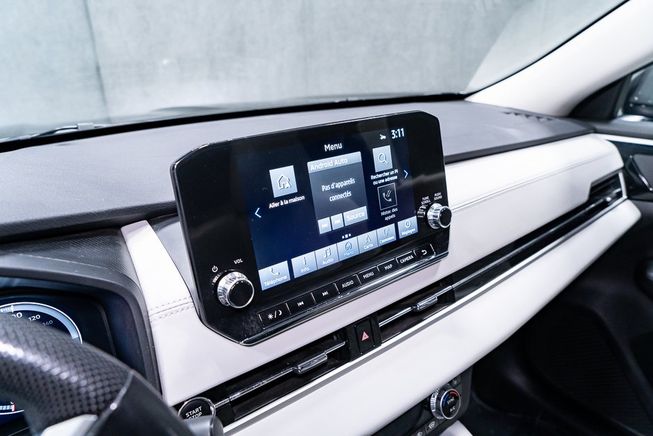 Mitsubishi Outlander SEL 2023-7