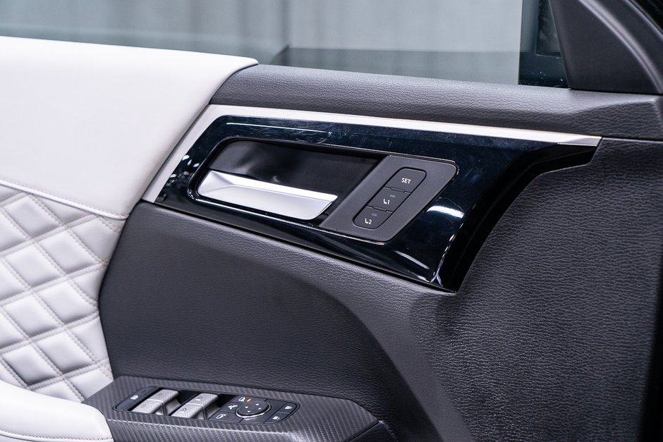 Mitsubishi Outlander SEL 2023-11