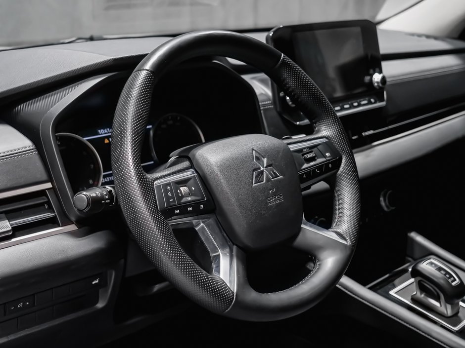 Mitsubishi Outlander LE 2 SET DE PNEU APPLE CAR PLAY 2024-7