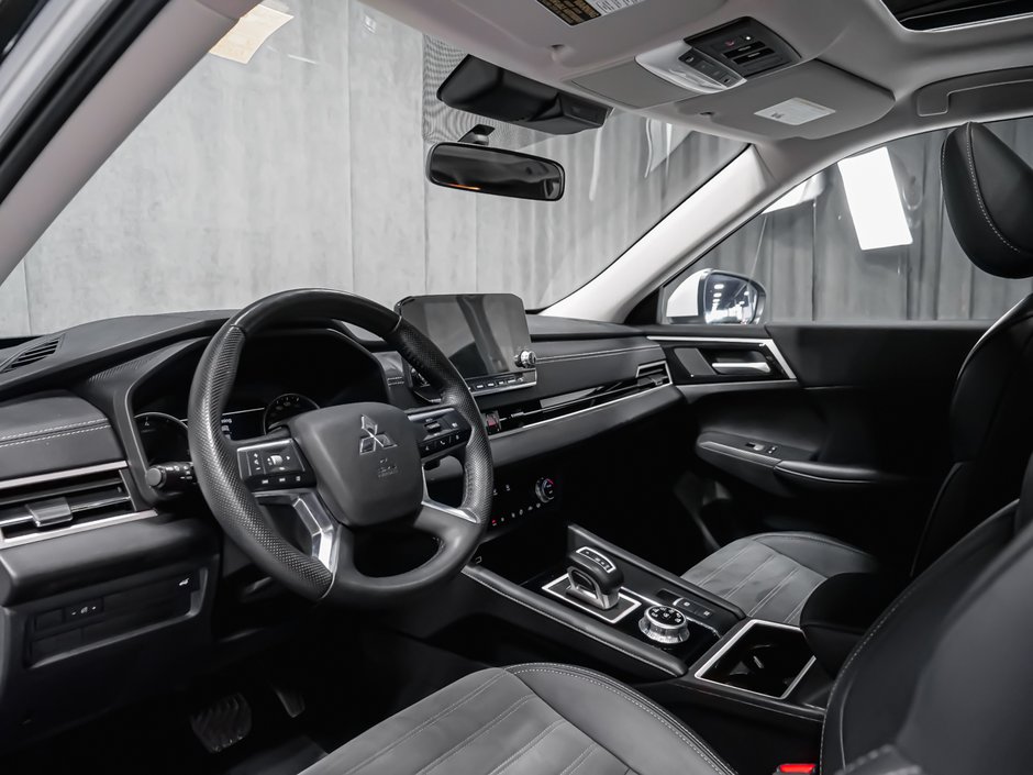 Mitsubishi Outlander LE 2 SET DE PNEU APPLE CAR PLAY 2024-5