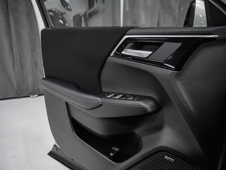 Mitsubishi Outlander ES S-AWC SIEGES CHAUFFANTS APPLE CARPLAY 2025-6