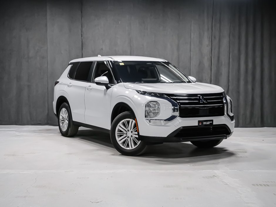Mitsubishi Outlander ES 2025-1