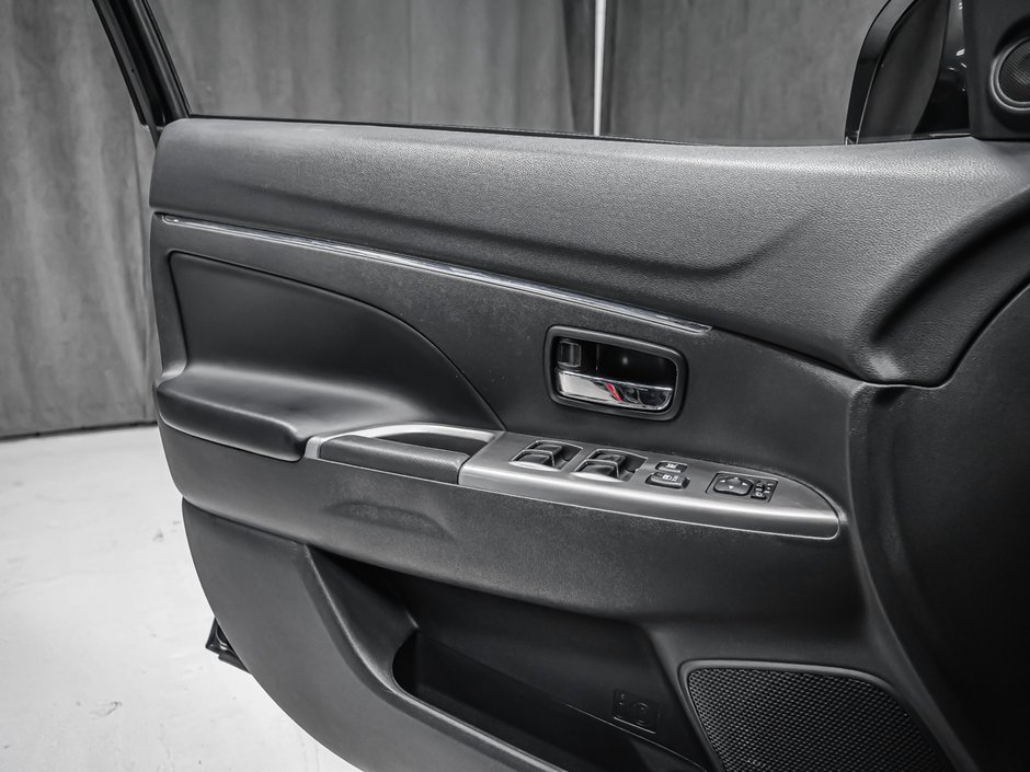 Mitsubishi RVR SEL TOIT PANORAMIQUE 2019-9