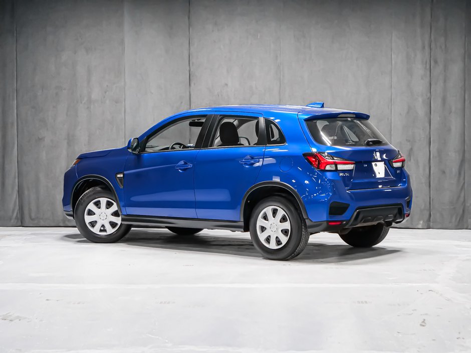 2024 Mitsubishi RVR ES AWD APPLE CAR PLAY-3