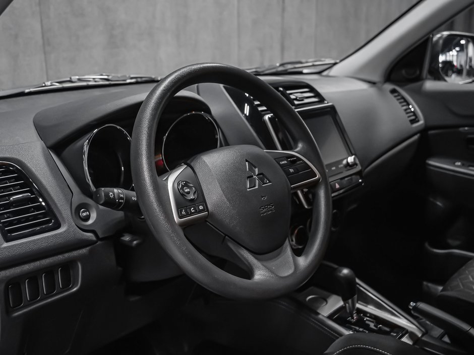 2025 Mitsubishi RVR ES FWD CARPLAY CAMÉRA SIÈGES CHAUFFANTS-7