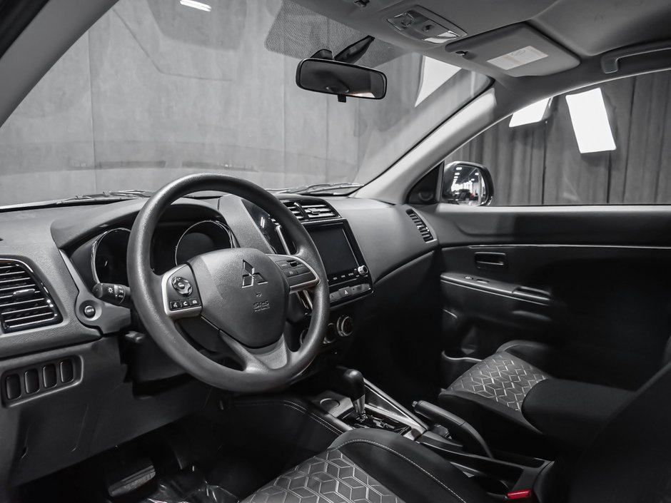 2025 Mitsubishi RVR ES FWD CARPLAY CAMÉRA SIÈGES CHAUFFANTS-5