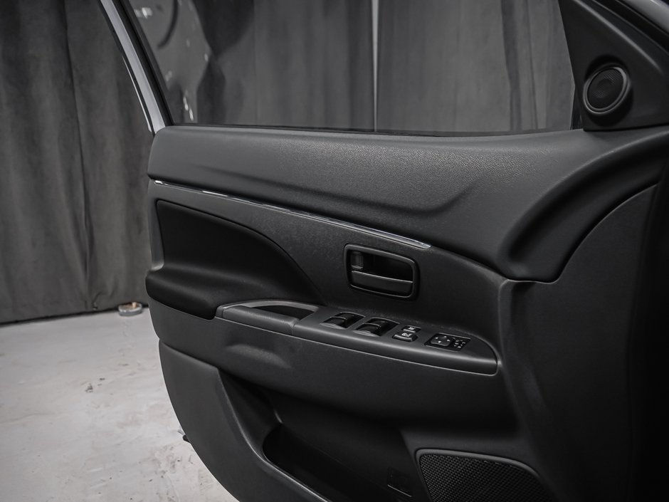 Mitsubishi RVR ES FWD CARPLAY CAMÉRA SIÈGES CHAUFFANTS 2025-8