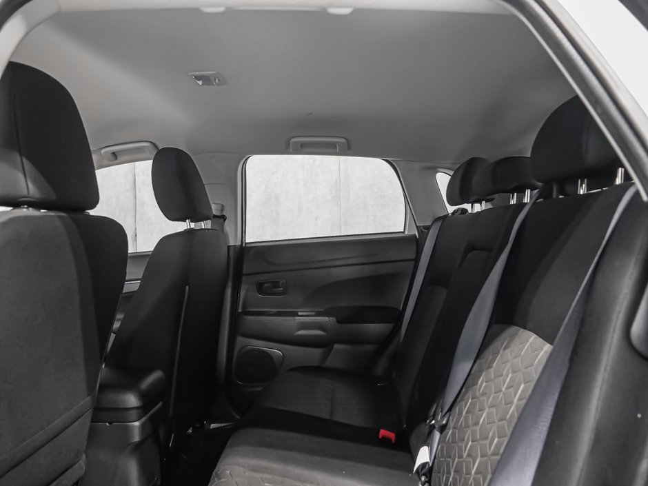 Mitsubishi RVR ES FWD CARPLAY CAMÉRA SIÈGES CHAUFFANTS 2025-11