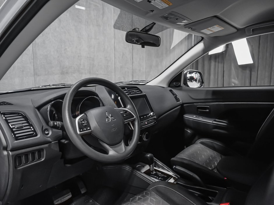 Mitsubishi RVR ES FWD CARPLAY CAMÉRA SIÈGES CHAUFFANTS 2025-5