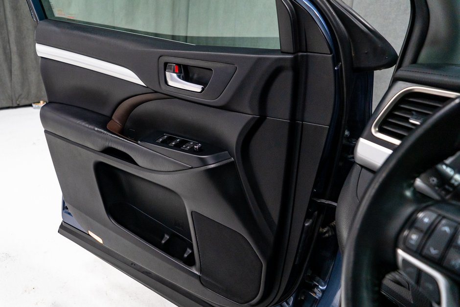 2019 Toyota Highlander XLE AWD CUIR TOIT OUVRANT-12