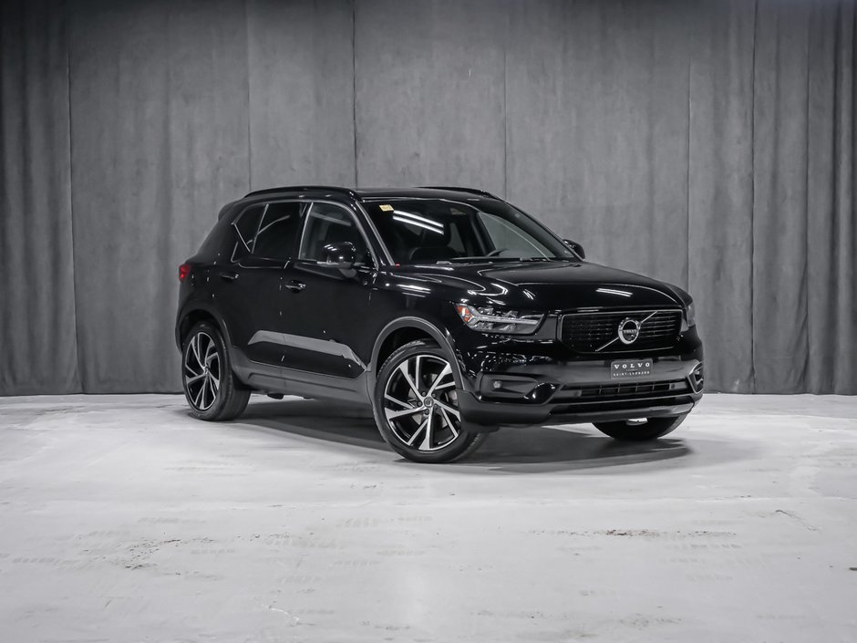 2022 Volvo XC40 R-DESIGN-1