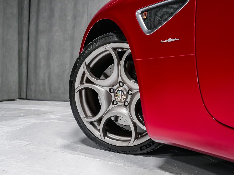 Alfa Romeo 8C Competizione  2008-12