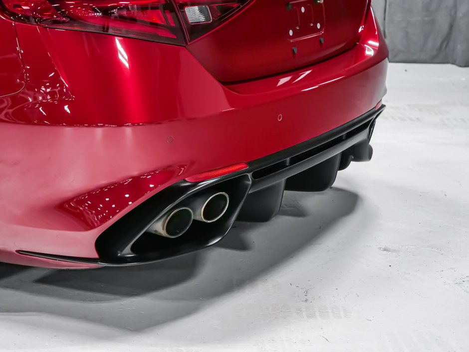 Alfa Romeo Giulia QUADRIFOGLIO CARBON TOIT CARBONE ASSIST CONDUITE 2021-8