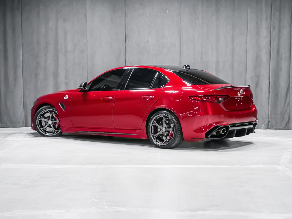 Alfa Romeo Giulia QUADRIFOGLIO CARBON TOIT CARBONE ASSIST CONDUITE 2021-4