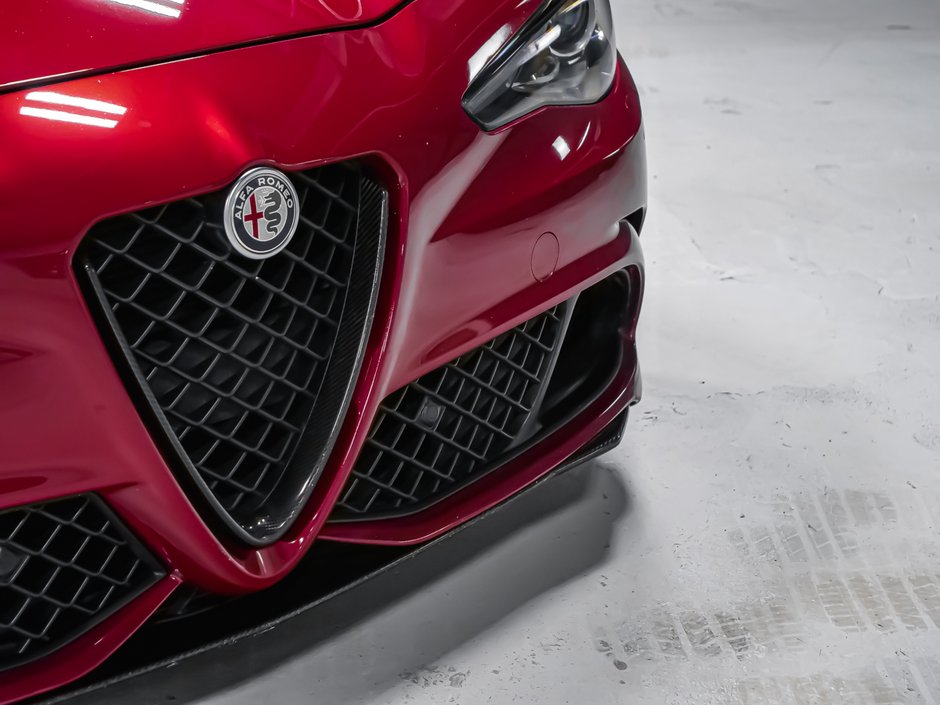 Alfa Romeo Giulia QUADRIFOGLIO CARBON TOIT CARBONE ASSIST CONDUITE 2021-5