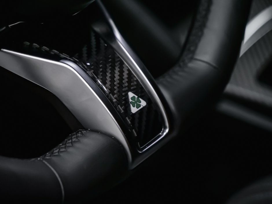 2024 Alfa Romeo Stelvio QUADRIFOLIO-12