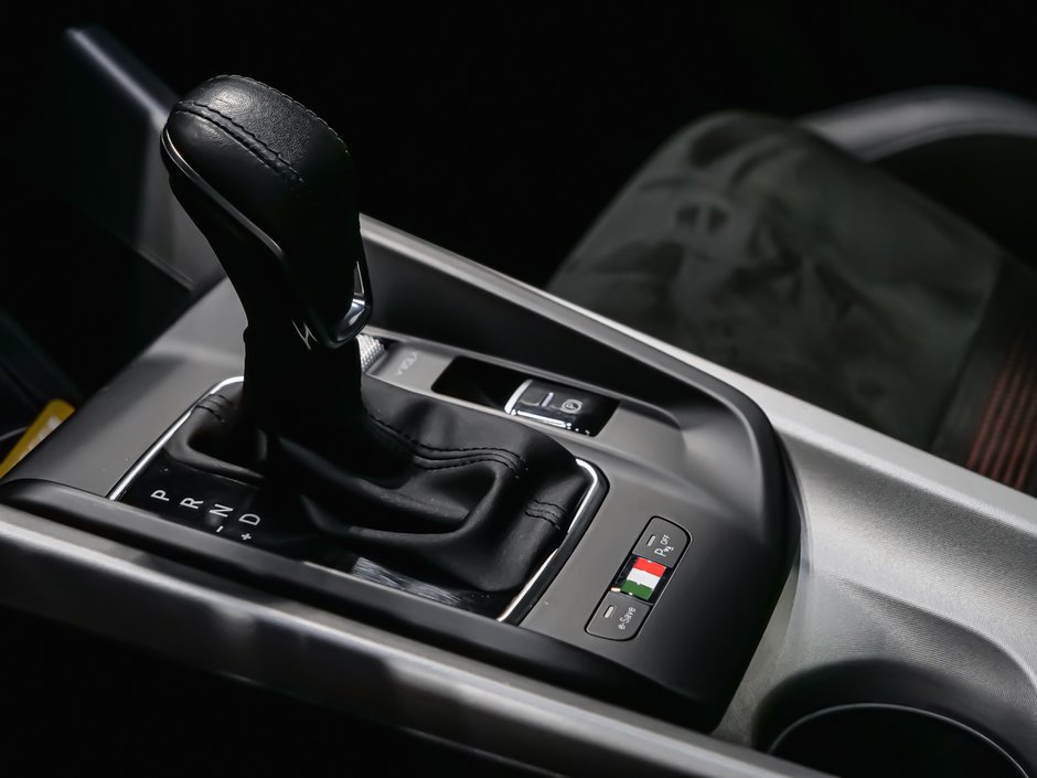 Alfa Romeo Tonale VELOCE HARMAN KARDON SOUNS SYSTEM SPORT SEATS 2024-10