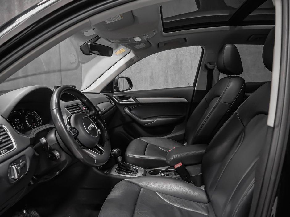 Audi Q3 PROGRESSIV MAGS 19PO TOIT PANO 2018-14