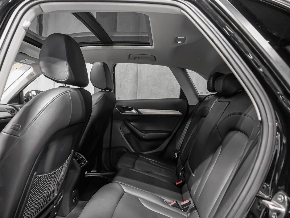 Audi Q3 PROGRESSIV MAGS 19PO TOIT PANO 2018-15