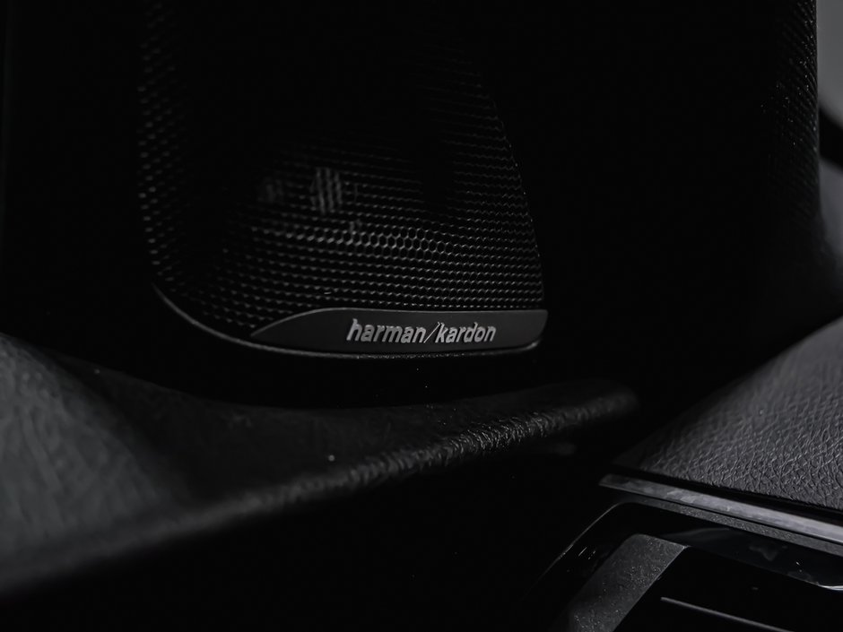 BMW 2 Series 230i xDrive 2020-15