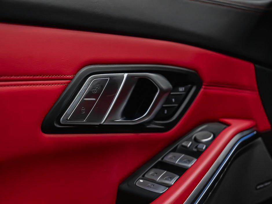 2024 BMW M3 MANUAL RWD CARBON FIBER ROOF-40