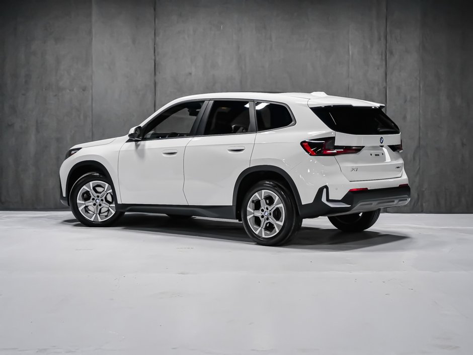 2024 BMW X1 XDRIVE28I TOIT PANORAMIQUE VOLANT CHAUFFANT-3