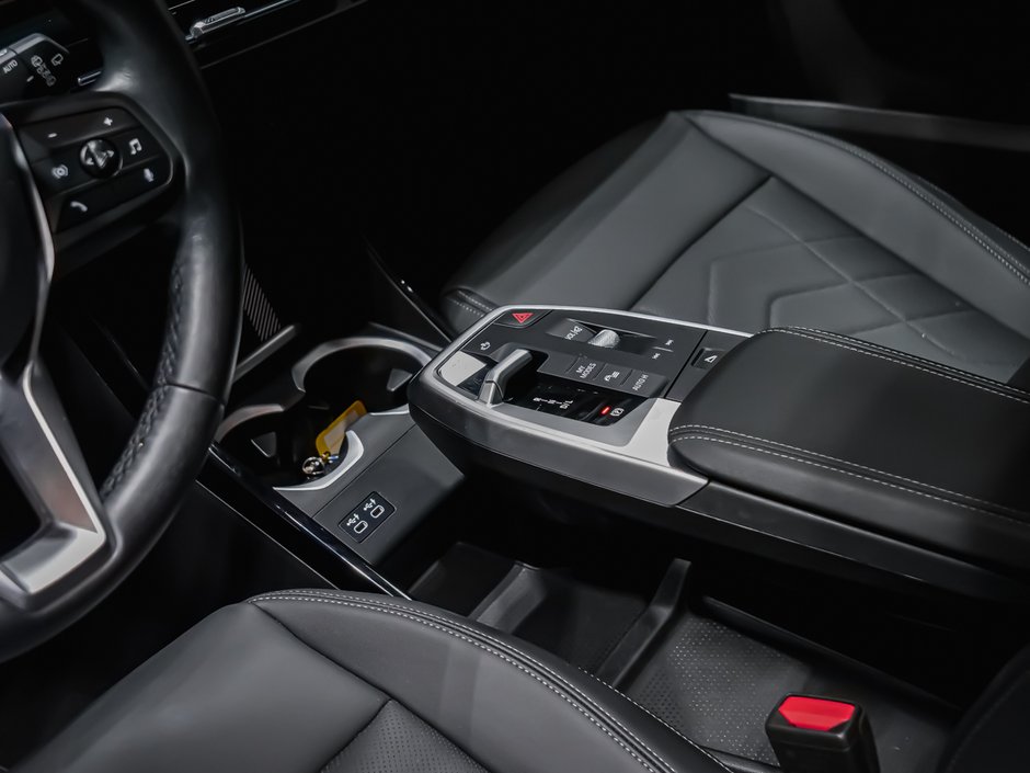 2024 BMW X1 XDRIVE28I TOIT PANORAMIQUE VOLANT CHAUFFANT-6