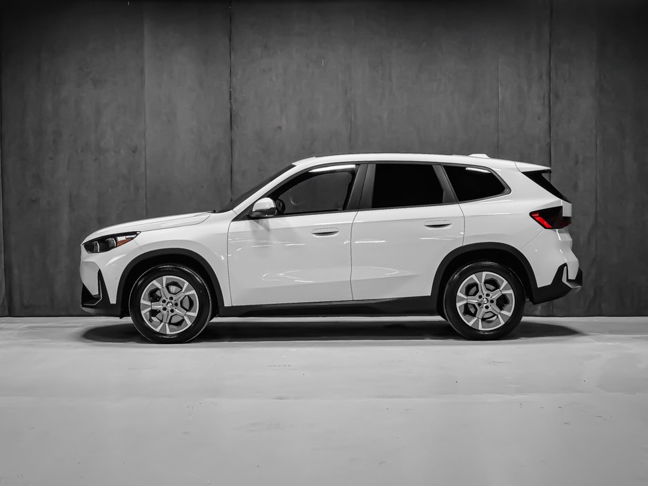 2024 BMW X1 XDRIVE28I TOIT PANORAMIQUE VOLANT CHAUFFANT-2