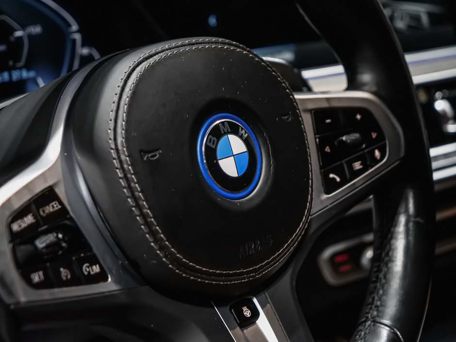 2022 BMW X5 xDrive45e-12