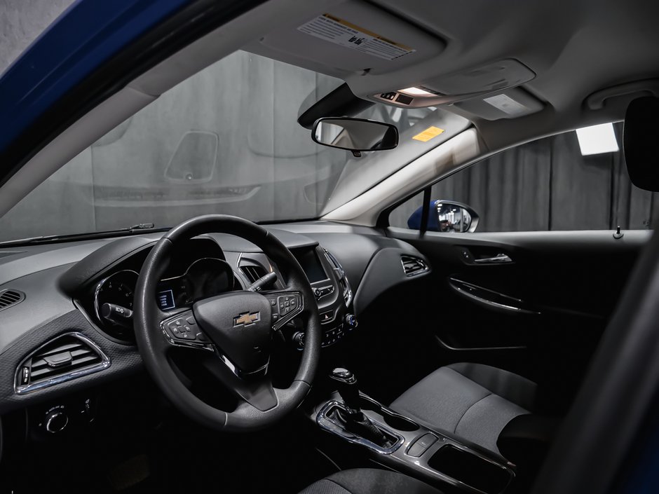 Chevrolet Cruze LT 2 SET DE PNEUS SIÈGES CHAUFFANT APPLE CAR PLAY 2018-5